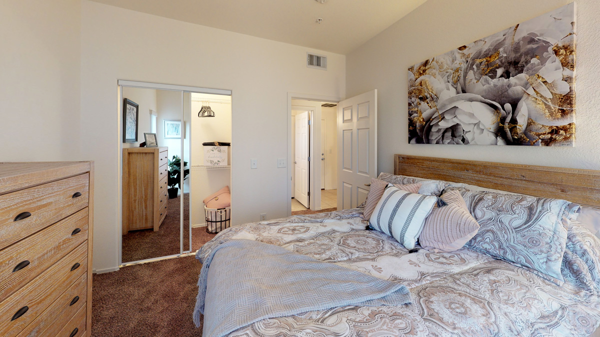 Apartment Photo Gallery Show Low by Elk Ridge Apartments Arizona 9285372620