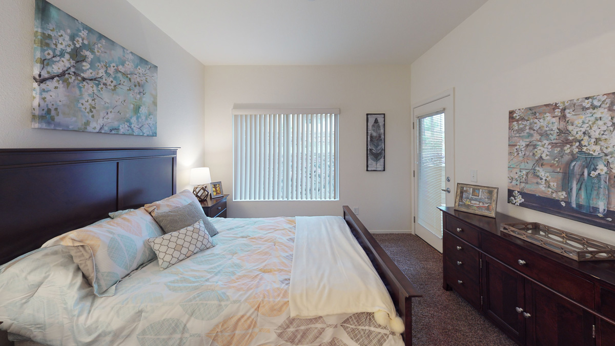 Apartment Photo Gallery Show Low by Elk Ridge Apartments Arizona 9285372620
