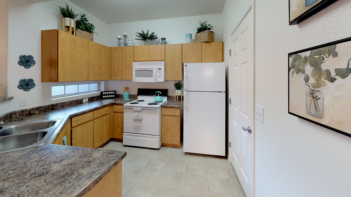 Apartment Photo Gallery Show Low by Elk Ridge Apartments Arizona 9285372620