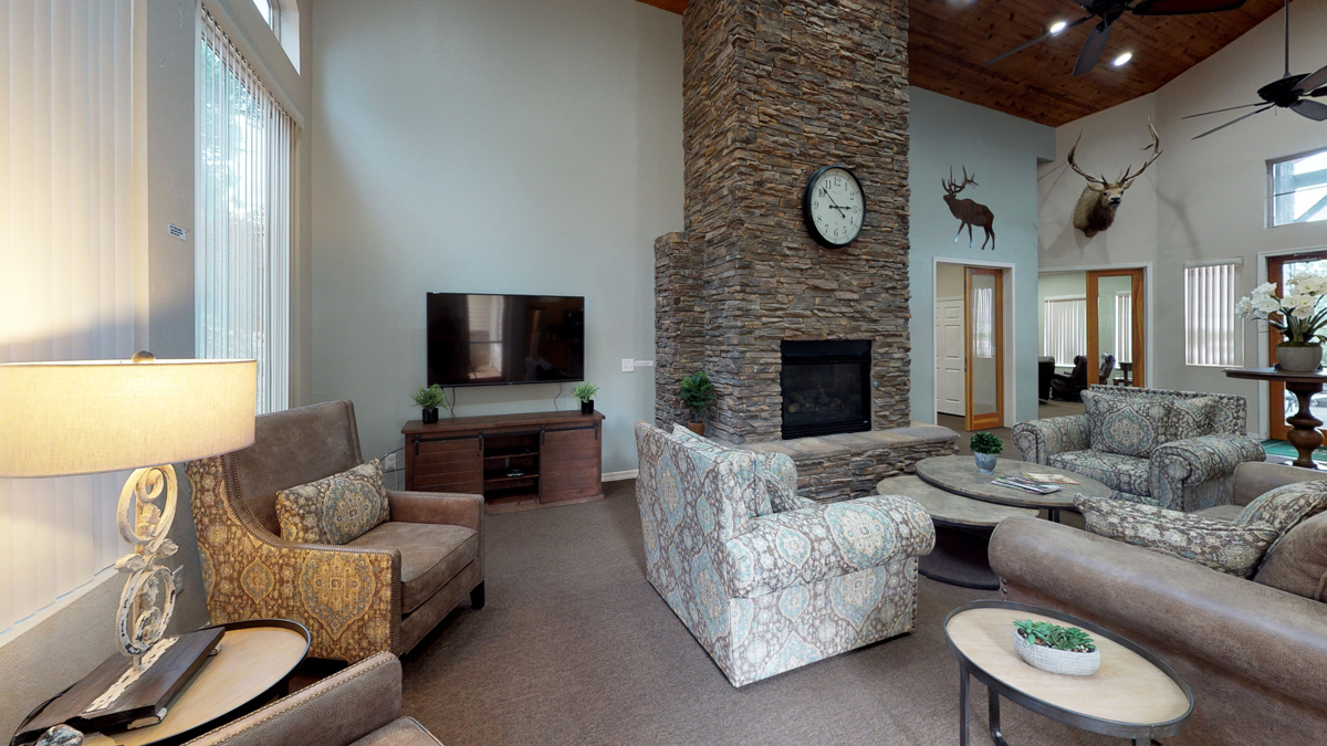 Apartment Photo Gallery Show Low by Elk Ridge Apartments Arizona 9285372620